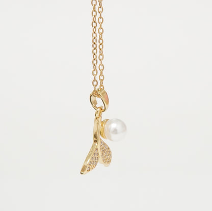 Pearl of the Whale Ketting