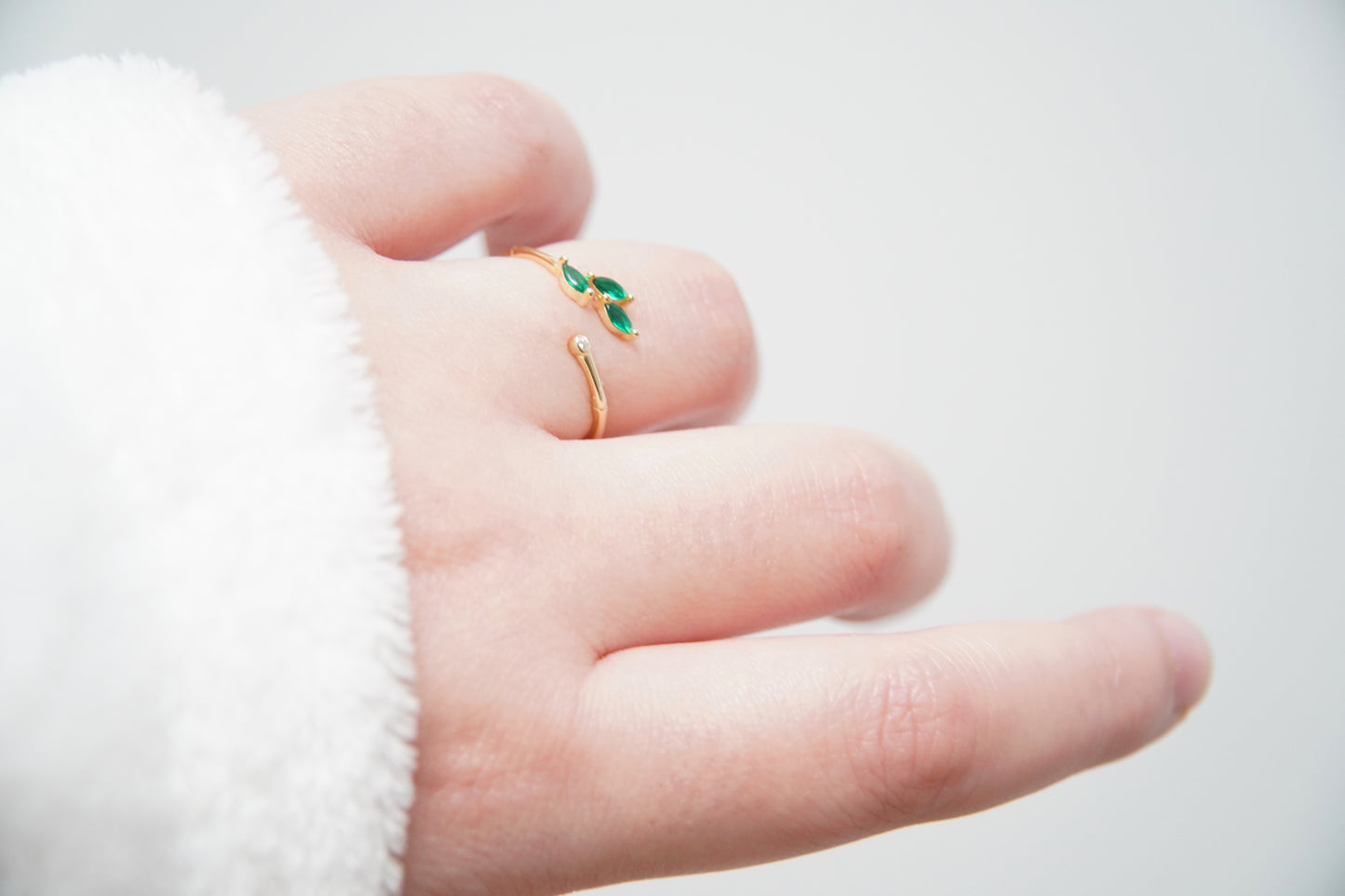 Zefyra Leaf Ring (Gouden Kleur)