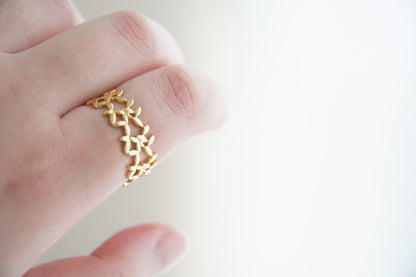 Floral Harmony Ring